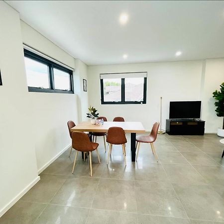 Spr Serivce Apartment Parramatta 3 Bedrooms, 2 Carspaces Sydney Exterior photo